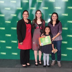 Naranjo Mall entrega becas a alumnos&nbsp;destacados