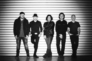 el-tambor-de-la-tribu-de-iz-a-der-ricardo-fuentes-raulito-fuentes-al-1