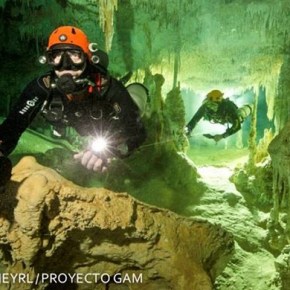 Cueva inundada, la más grande del&nbsp;mundo