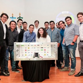 Vuela lejos «Quetzal&nbsp;1»