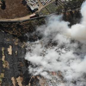 Combate incendio en km 22 de la CA-09, interior&nbsp;AMSA