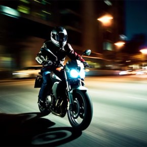 Seguridad en dos ruedas: Cómo disfrutar de las noches festivas sin&nbsp;riesgos
