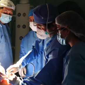 Hospital del IGSS en Quetzaltenango realiza primera cirugía pediátrica para corregir trastorno del&nbsp;esófago